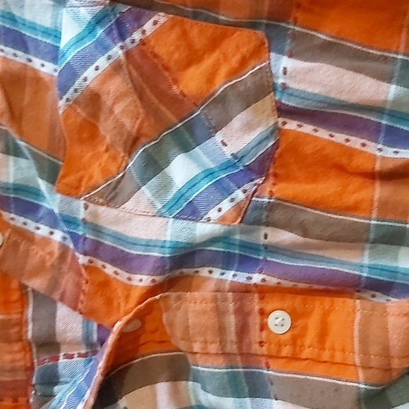 UNIQLO tapered plaid shirt - Picture 3 of 3